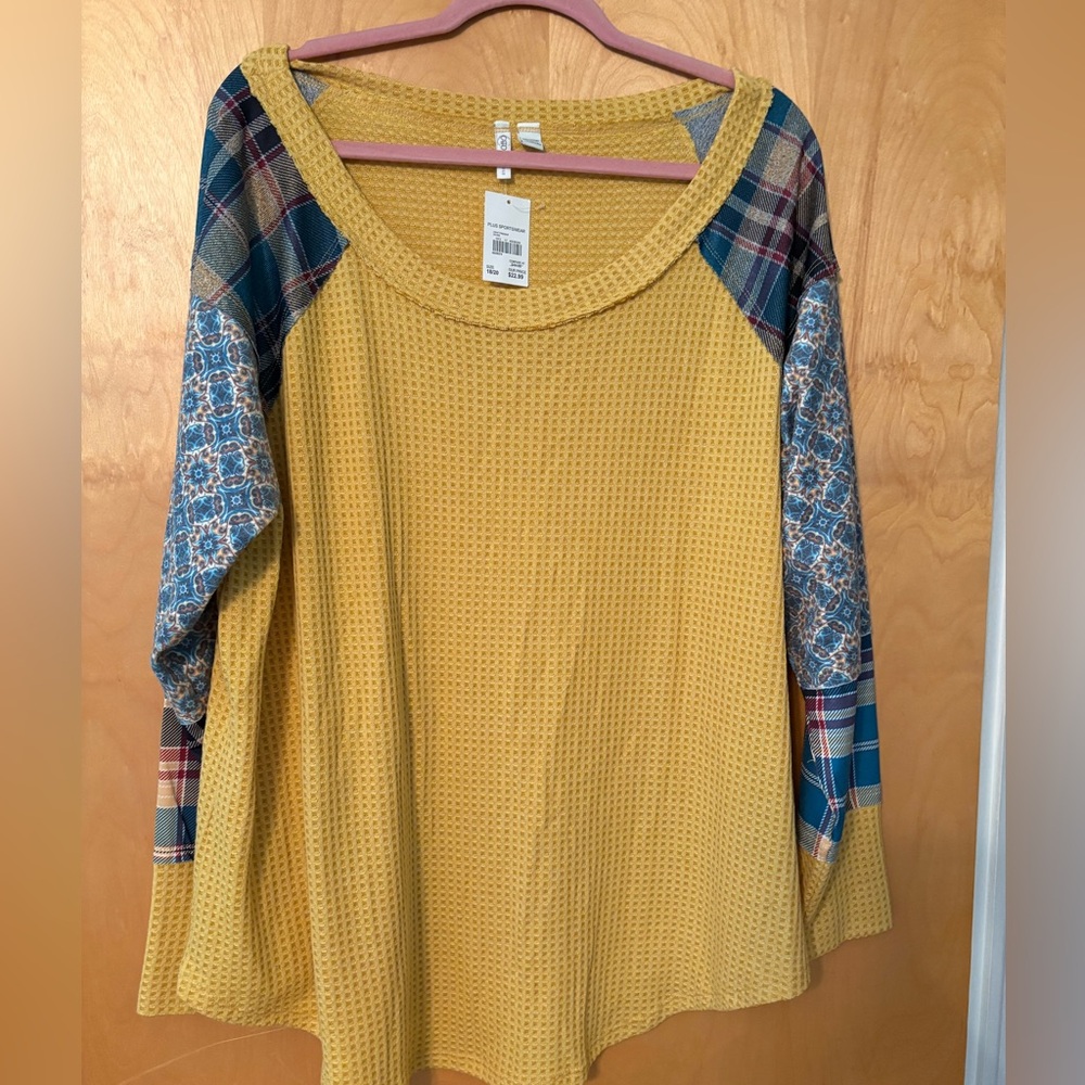 NEW TOP